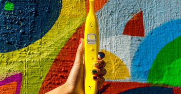 Телефон-банан і динамік-подушка: топ 5 дивних гаджетів, про які ви й не знали (фото)