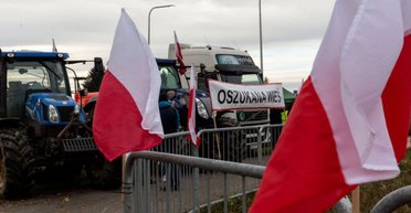 Географія розширюється: польські аграрії заблокували кордон зі Словаччиною