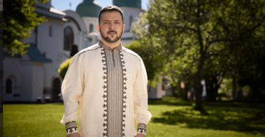 "Сегодня наша молитва - за всех украинцев": президент поздравил нацию с Пасхой (видео)