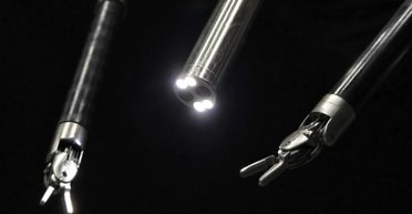 Робот уперше провів операцію зовсім по-людськи, слухаючи підказки від хірургів (відео)