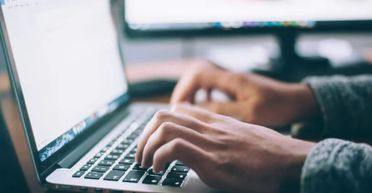 Испортится ли ноутбук, если будет постоянно подключен к сети: эксперты ответили