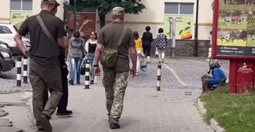 Вручили повістку! Як відбувається уточнення даних під час мобілізації в Україні