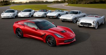 Юбилей легенды: самому культовому американскому спорткару исполнилось 70 лет (фото)