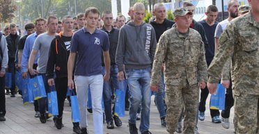 Коррупция на справках? Чем опасен запрет мужчинам выезжать за пределы места проживания