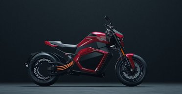 Запас хода — 600 км: в Эстонии выпустили первый электробайк с твердотельной батареей (фото)