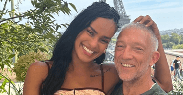 Венсан Кассель з юною коханою відвідав карнавал у Ріо (відео)