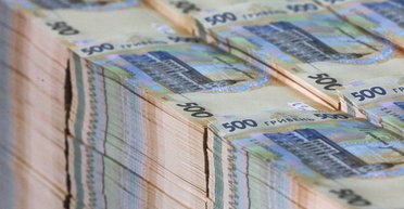 Премія за бідність. Чому доходи українських урядовців виходять за межі здорового глузду