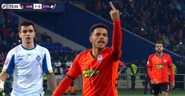 Жест и слезы Тайсона. Матч "Шахтера" и "Динамо" закончился расистским скандалом