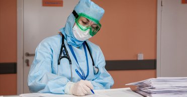 Тест на абсурд. Как медицинская бюрократия тормозит тестирование украинцев на коронавирус