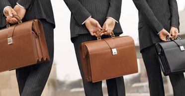 Я мзду не беру. Есть ли связь между размером зарплаты чиновника и его склонностью к воровству?