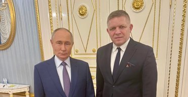 Ему в Москве выгоднее: Зеленский рассказал, почему Фицо ездил к Путину (видео)