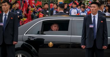 "Вибирає 25 незайманих щороку": у Кім Чен Ина є моторошний "загін задоволень", — ЗМІ