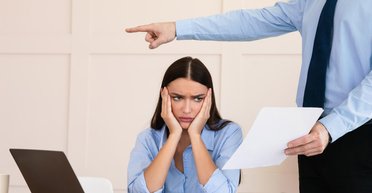 Вам народжувати чи працювати? Україна готується ухвалити закони про протидію дискримінації