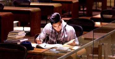 Деяких студентів можуть мобілізувати до лав ЗСУ: про кого мова