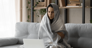 Ученые рассказали, почему женщины мерзнут сильнее мужчин