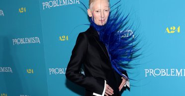 Тільда Свінтон продемонструвала яскравий образ на показі фільму в Нью-Йорку (фото)