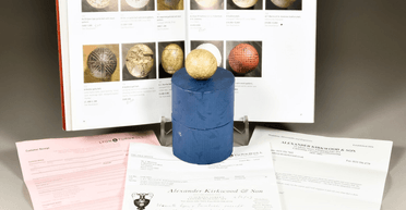 Первый настоящий мяч для игры в гольф выставляют на аукционе: чем он особенный (фото)