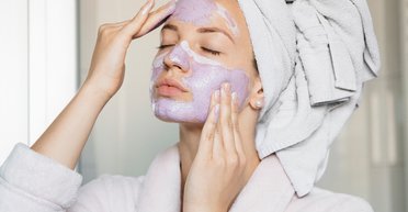 Натуральна маска для обличчя з домашніх інгредієнтів