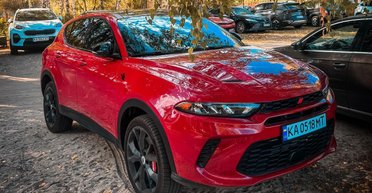 Итальянский американец: в Украине появился мощный и недорогой кроссовер Dodge (фото)