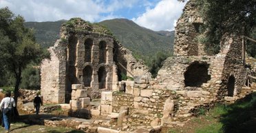 Нашли путь к древним знаниям: археологи обнаружили проход к древней библиотеке в Турции (фото)