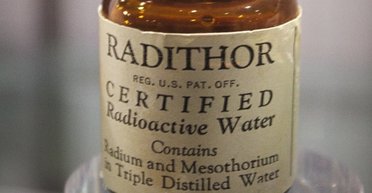 Мейнстрим начала XX века: зачем люди массово принимали радиоактивный радий