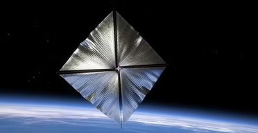 Аварія на орбіті: сонячне вітрило NASA за 20 млн доларів некеровано летить у космосі (фото)