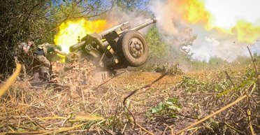 Артиллерия вместо "мясных" штурмов: спикер ВСУ рассказал о фронте под Купянском (видео)