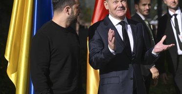 Германия прекращает  поставки тяжелой техники в Украину: чего боится Олаф Шольц