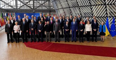 Чіткий сигнал надії: переговори про вступ України до ЄС розпочнуться вже 18 грудня