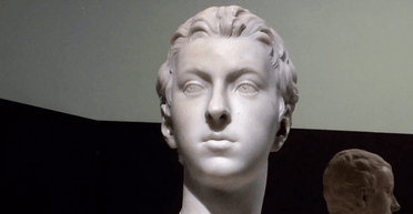 Підпирав двері в сарай: знайдений 300-річний бюст оцінили в 1,4 млн фунтів (фото)