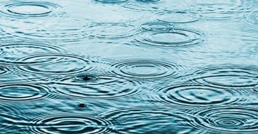 Китай создает энергию из капель дождя: можно ли на этом заработать деньги и сколько