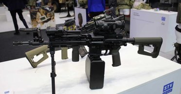 Чеська STV Group випустила надлегкий ручний кулемет Archon Type L: можливості зброї