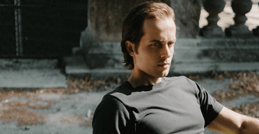 Онук Софії Ротару вийшов на звʼязок з-за кордону: де він перебуває (відео)