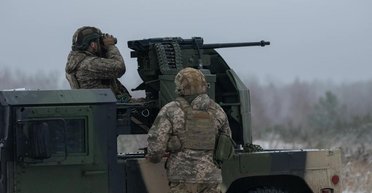 Україна озброїла броньовики Humvee авіаційними гарматами (фото)