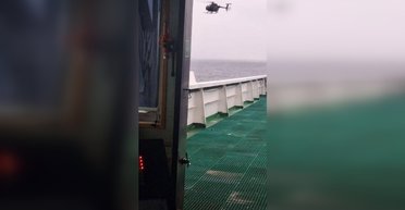 Американський десант намагається захопити російський танкер, — Reuters (відео)