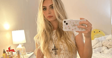 "Не вистачає часу жити": дівчина розридалася після своєї першої роботи (відео)