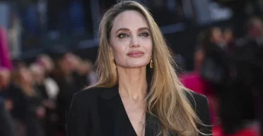 "Я не узнаю": Анджелина Джоли разочарована тем, куда скатывается США