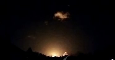 Знову вибухи і пожежі: у Росії повідомили про масовану атаку дронів (відео)