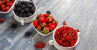 Ешьте без чувства вины: 5 видов фруктов и ягод, в которых меньше всего сахара