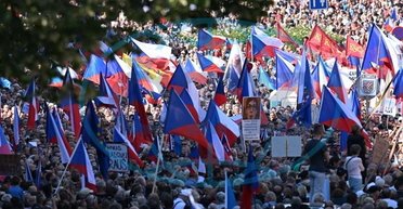 Европу накрывают пророссийские митинги. Как остановить это движение