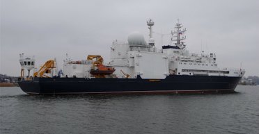 Атомная подводная лодка отогнала от британских берегов шпионское судно России: что известно