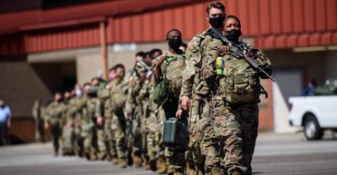 Дипломаты предупредили, что странам НАТО нужно готовиться к выходу США из альянса, — СМИ