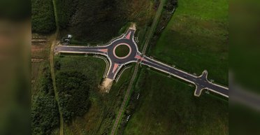 "Дорога в никуда": правительство Орбана потратило миллиарды от ЕС на подозрительное строительство, — СМИ (видео)