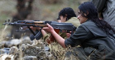 Начали наземную операцию и занимают боевые позиции: курды из Ирака прорвали иранскую границу