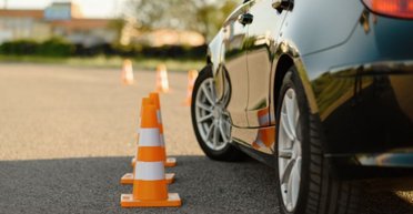 В Украине более 70 автошкол лишились лицензий: детали