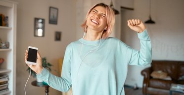 Даже не заметите: 5 креативных способов пройти 10 000 шагов, не выходя из дома