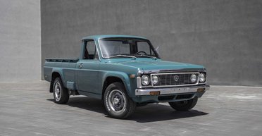 Настоящий уникум: в интернете показали малоизвестный пикап Mazda с необычным двигателем (фото)