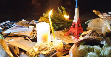 Теракты во Франции выгодны "правым" и России