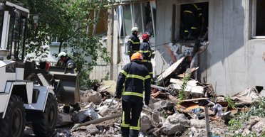 Хотели обручиться: в Луцке из-за ракетного удара РФ погибла молодая пара (фото, видео)