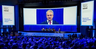 Гендиректора Nestle уволили без выходного пособия из-за скандального романа